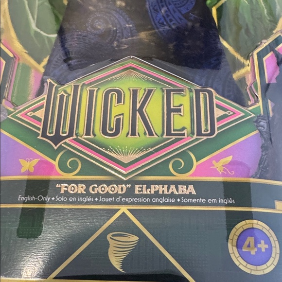 Wicked “For Good” Singing Elphaba - Picture 9 of 10